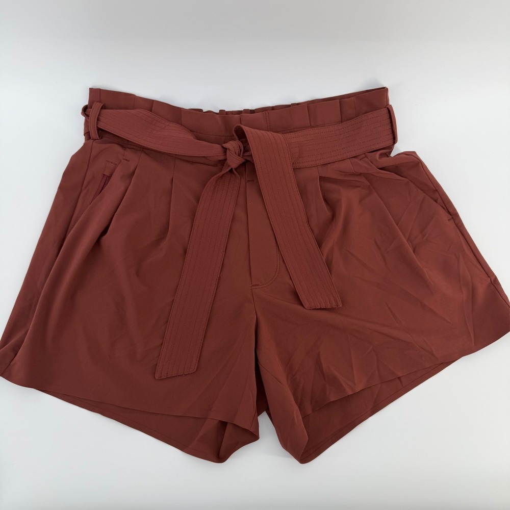 Athleta Skyline Short II Women's Size 8 Cognac Brown Tie Belt Paperbag